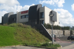 08